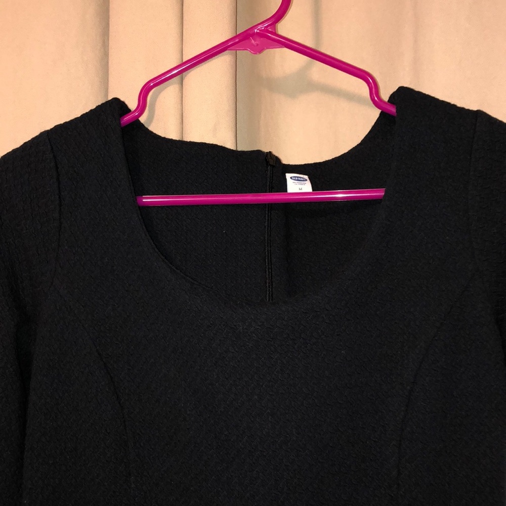 *BNWT* black dress w/ flared bottom. Waist accent - Picture 2 of 9